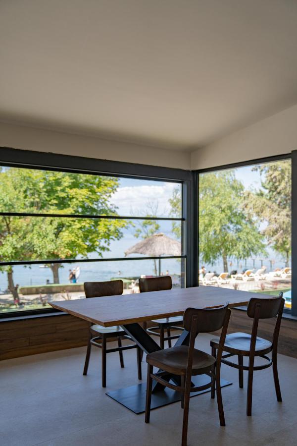 Lago Hotel Lagadin Extérieur photo