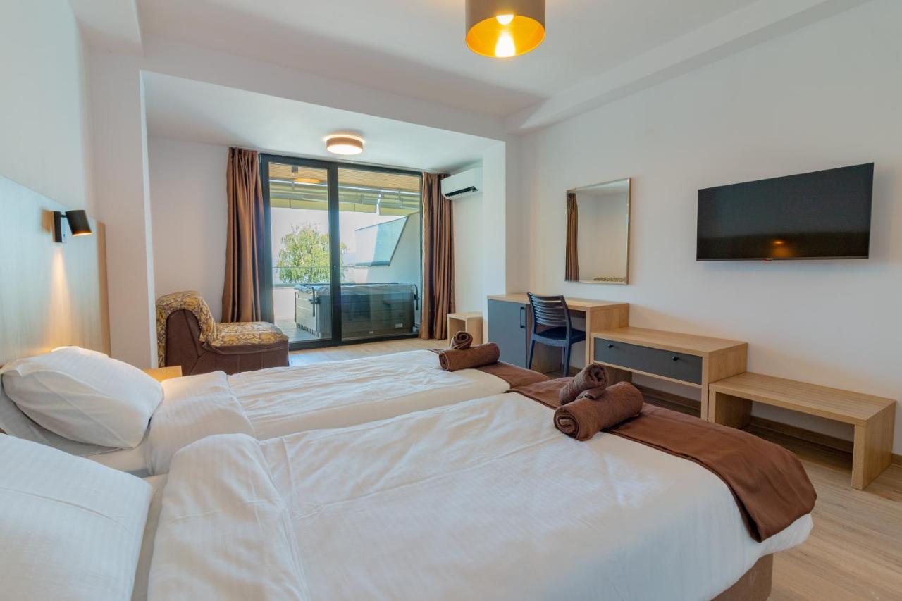 Lago Hotel Lagadin Extérieur photo