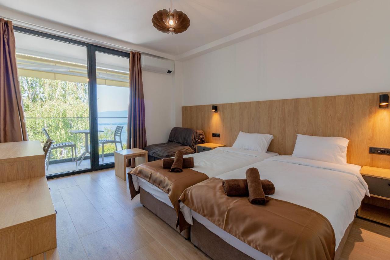 Lago Hotel Lagadin Extérieur photo