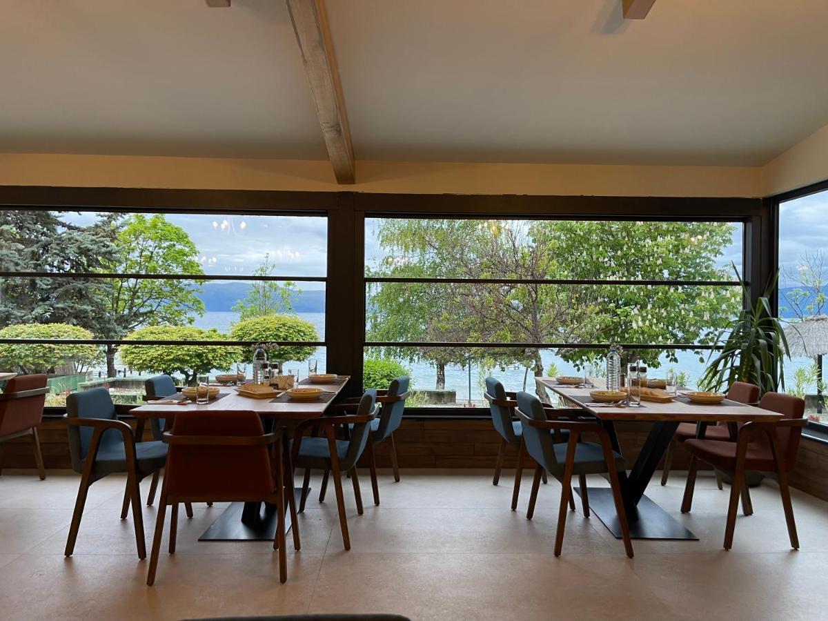 Lago Hotel Lagadin Extérieur photo